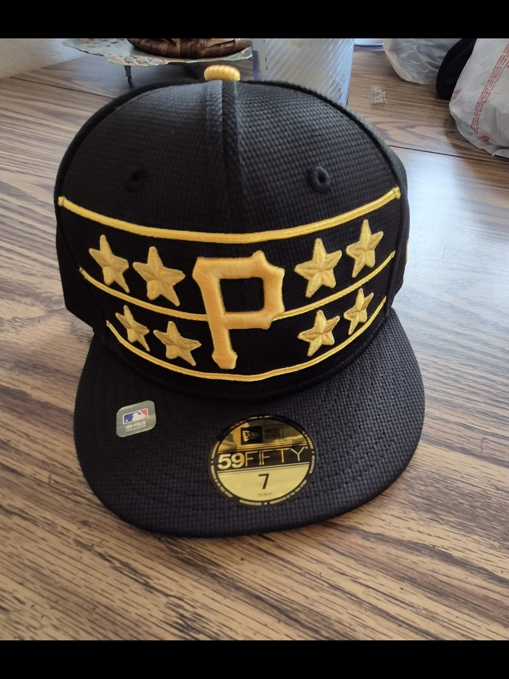 New Era Black and Gold Pittsburgh P Star Embroidered Fitted Hat